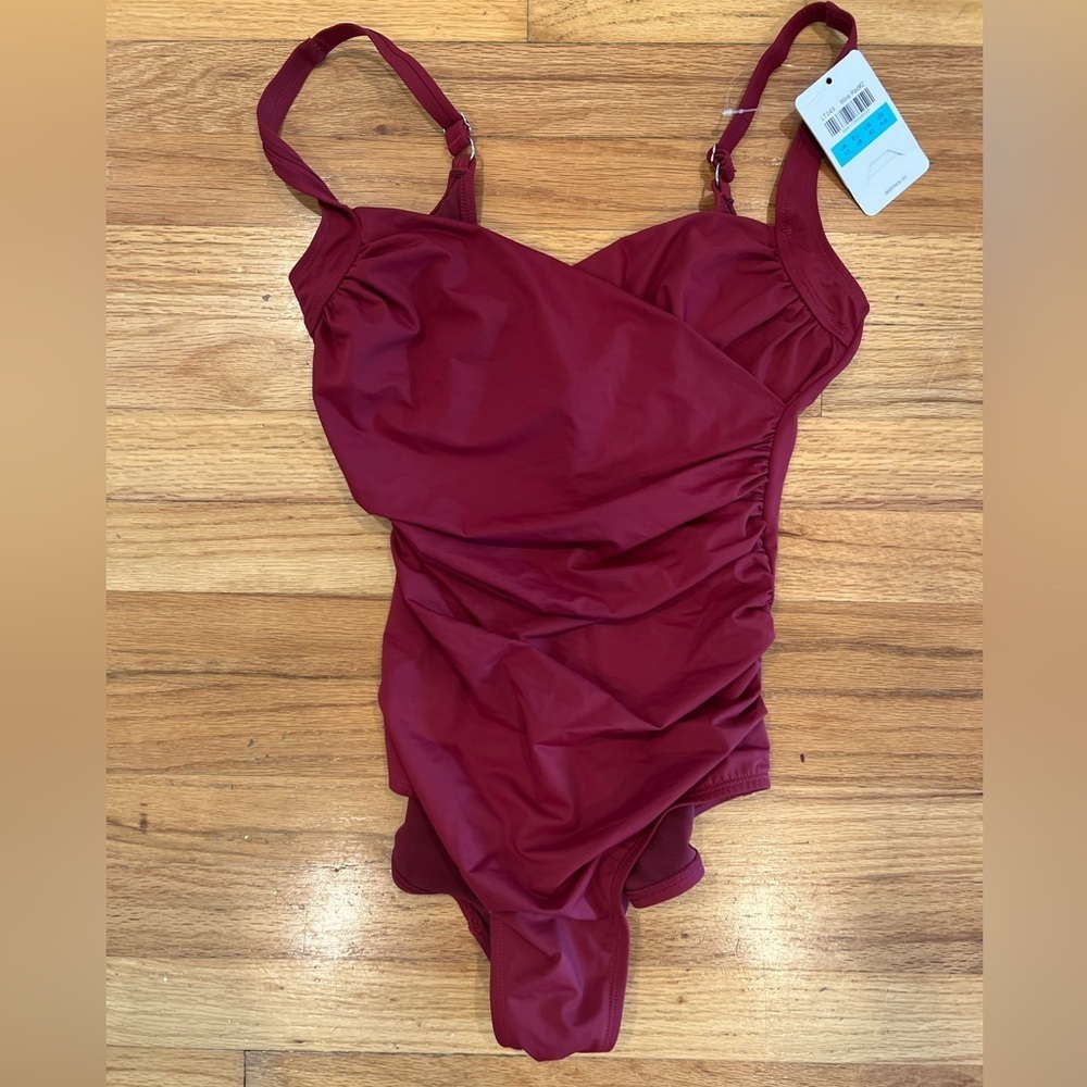 NWT DELIMIRA Ruched One Piece Swimsuit Wine Red Unpadded Underwire Cup Sz 4 - 6